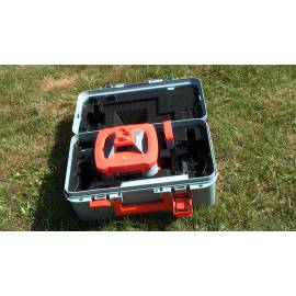 Rotačn&iacute; laser NEDO Primus H2N, dvousklonov&yacute;, s detektorem Acceptor Digital.