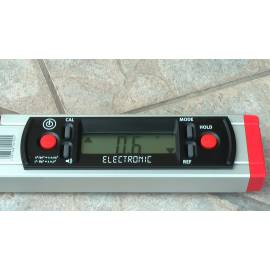Digitální vodováha BMI Leveltronic, 30cm.