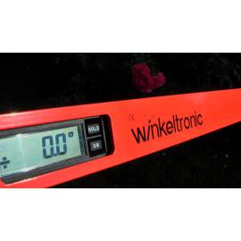 Digitální úhloměr NEDO Winkeltronic, 450mm, přesnost 0,1°.