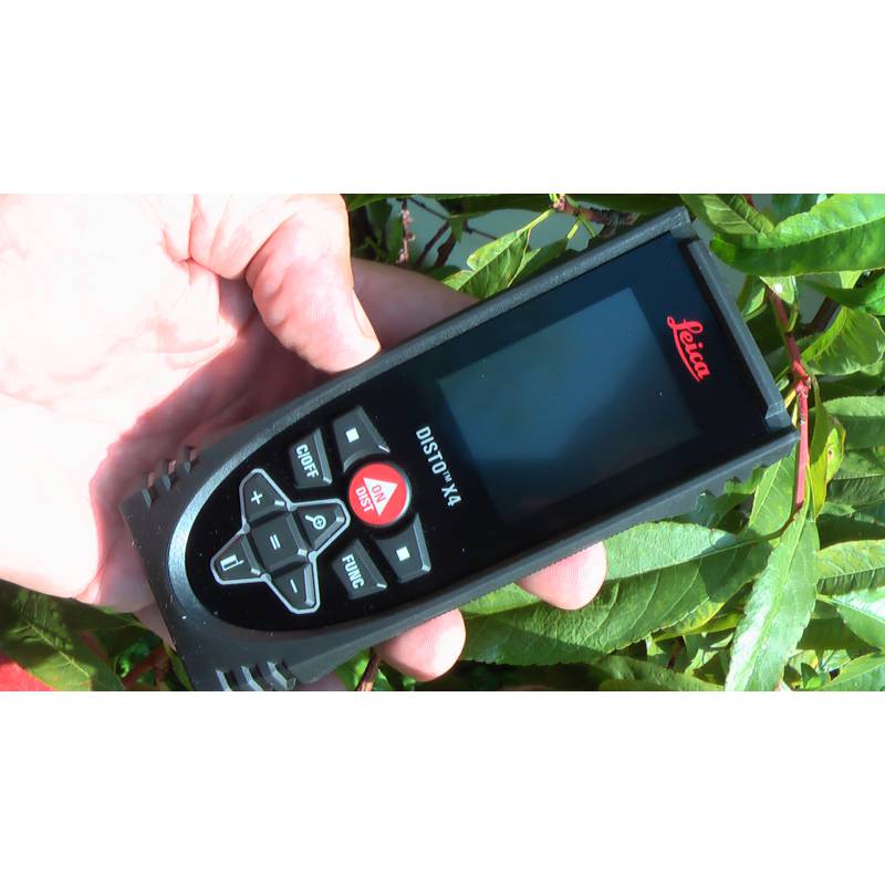Laserov&yacute; d&aacute;lkoměr Leica Disto X4
