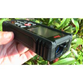 Laserov&yacute; d&aacute;lkoměr Leica Disto X4