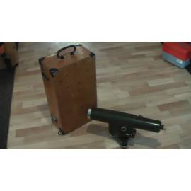 Nivelačn&iacute; př&iacute;stroj ZEISS NI 004 pro velmi přesnou nivelaci. Použit&yacute;, velmi dobr&yacute; stav.