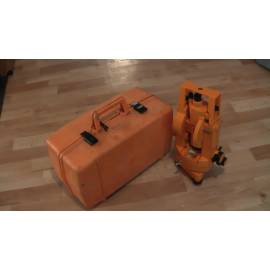 Optick&yacute; teodolit Zeiss Dahlta 010B, repasovan&yacute;, z&aacute;ruka půl roku.