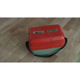 Přepravní bedna k nivelačnímu přístroji Nedo, použitá.