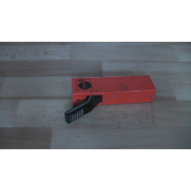 Rychloup&iacute;nac&iacute; jezdec na laser. tyčku Nedo, použit&yacute;