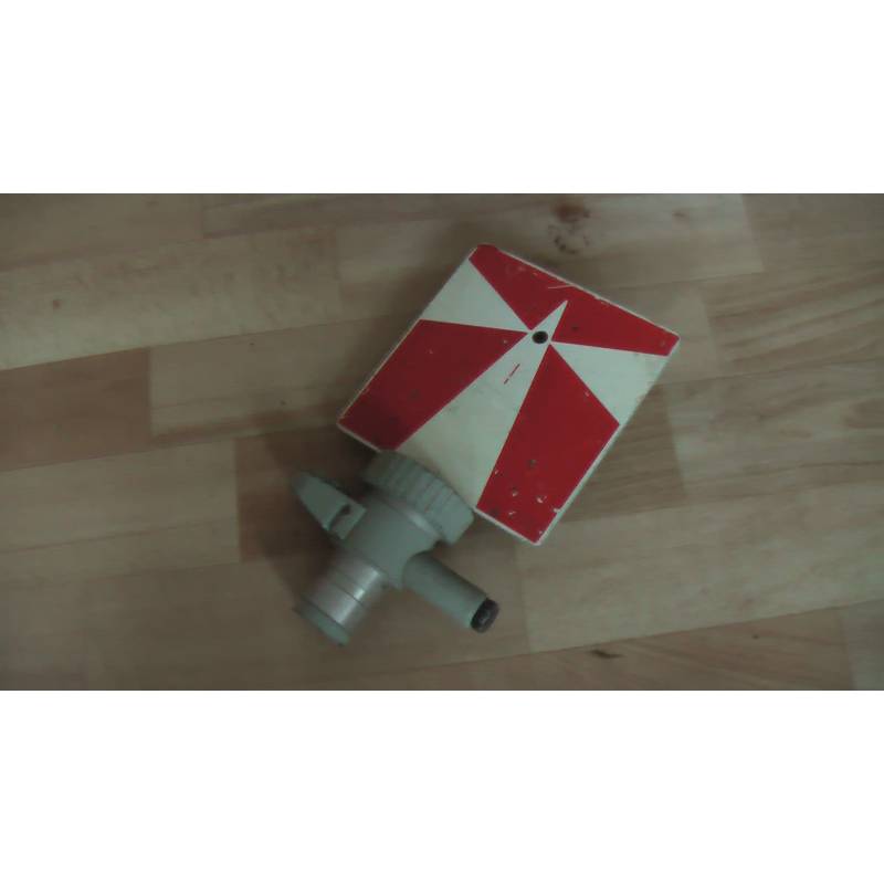 Centrovač do trojnožky Zeiss s terčem