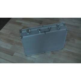 Universální kufřík, použitý