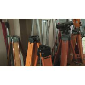 Dřevěn&yacute; stativ Zeiss, v&iacute;ce kusů, použit&yacute;, cena za 1ks